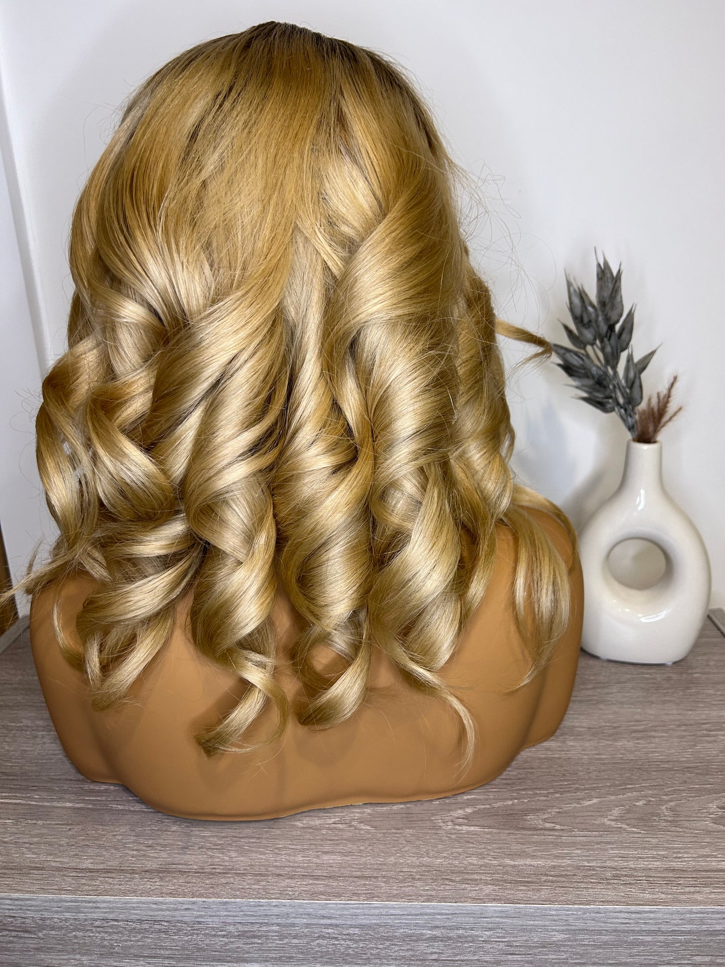 Blonde wavy bob wig, HD lace 7x5 glueless wig