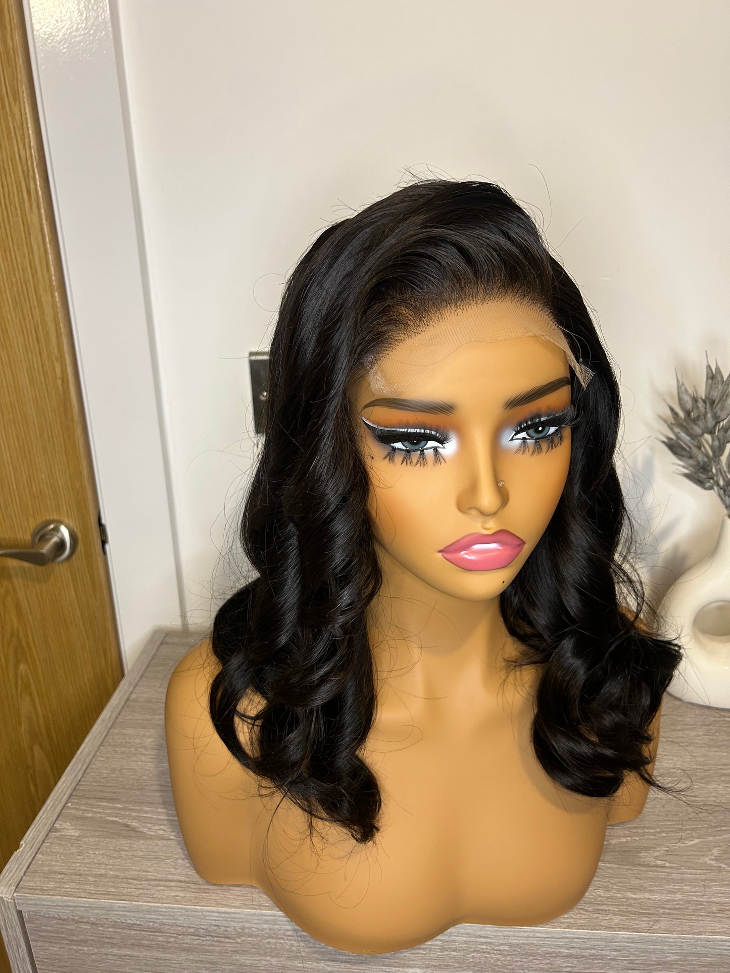 Luxury Vietnamese donor hair
300g SDD HD Lace 5x5