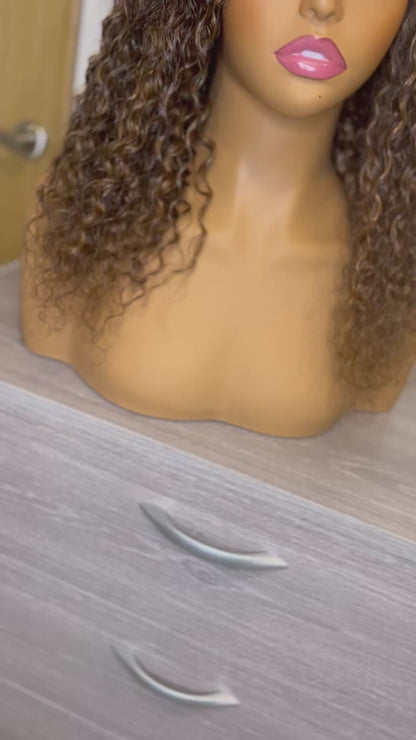Luxury Curly highlight wig. 5x5 Transparent lace